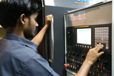 cnc machine maintenance training in pakistan|cnc machinist.